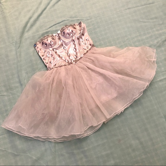 Hand made custom dress. - Picture 1 of 8